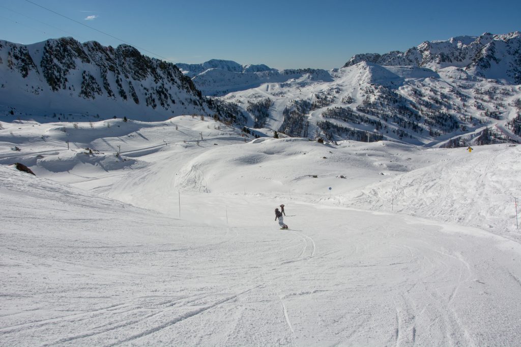 Pistes de ski d'Isola 2000 en février